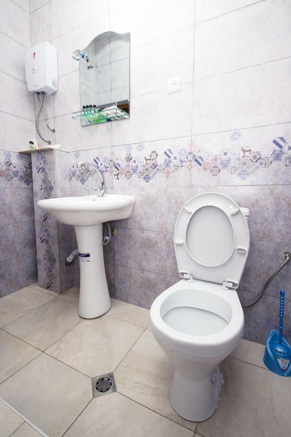 Tempus Hotel-Hostel Єреван Екстер'єр фото