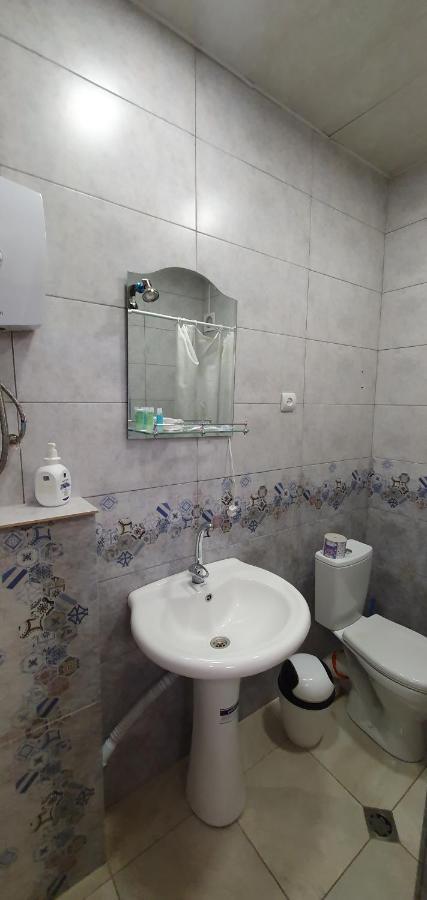 Tempus Hotel-Hostel Єреван Екстер'єр фото